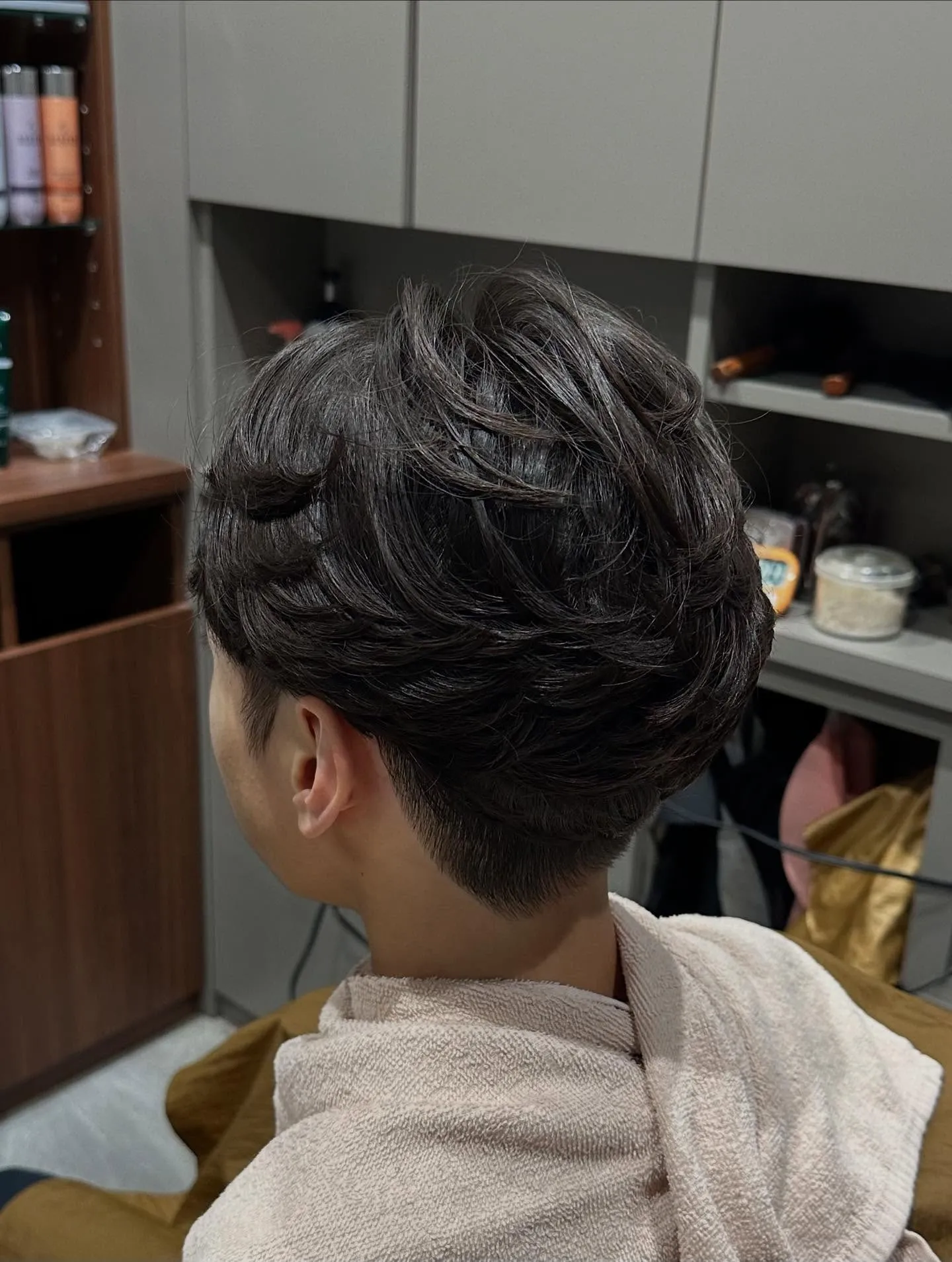 直毛すぎて、スタイリングが大変なお客様