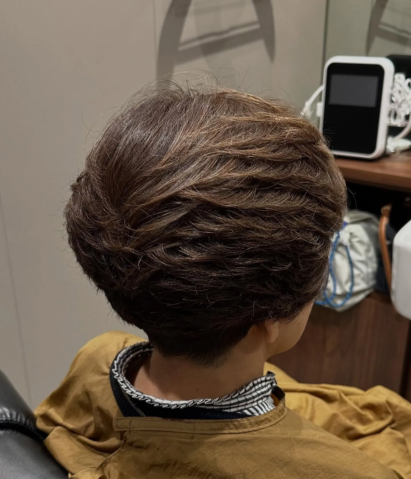 【女性のお客様のショートヘア】