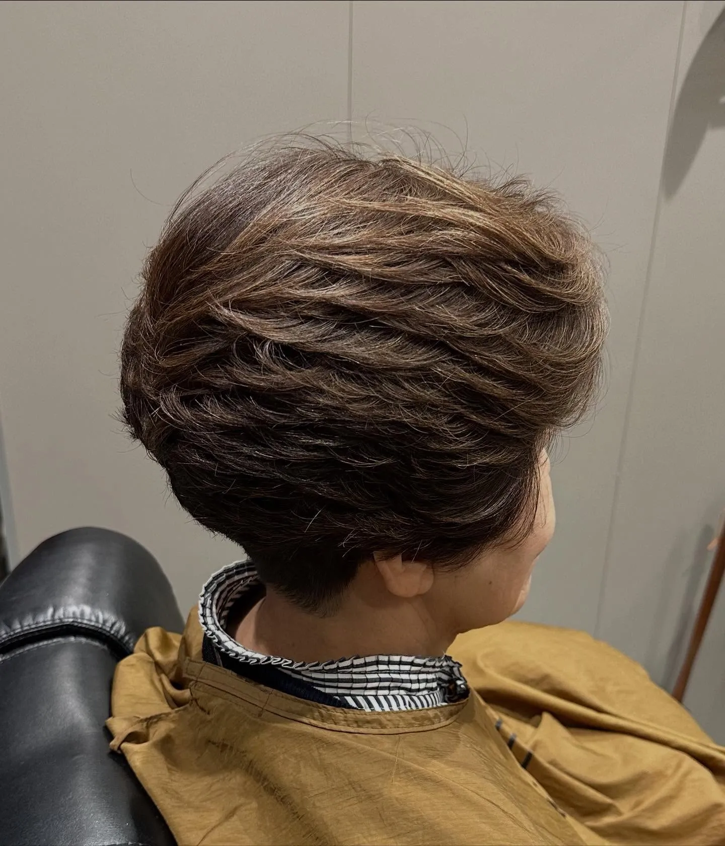 【女性のお客様のショートヘア】