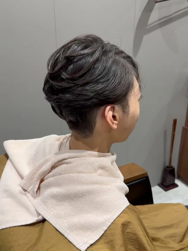 直毛すぎて、スタイリングが大変なお客様